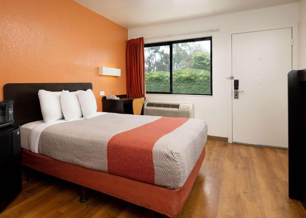 Motel 6-Camarillo, Ca Ngoại thất bức ảnh