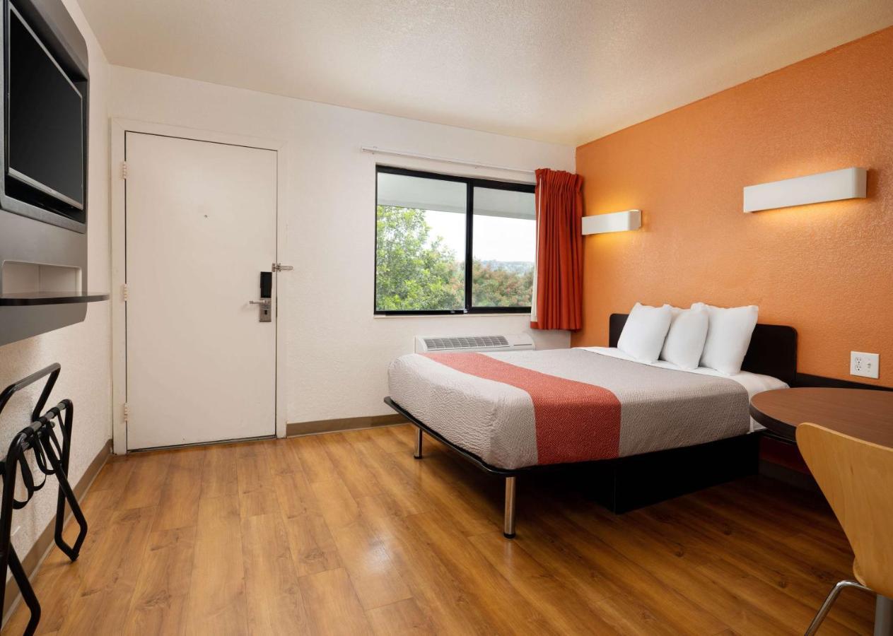 Motel 6-Camarillo, Ca Ngoại thất bức ảnh